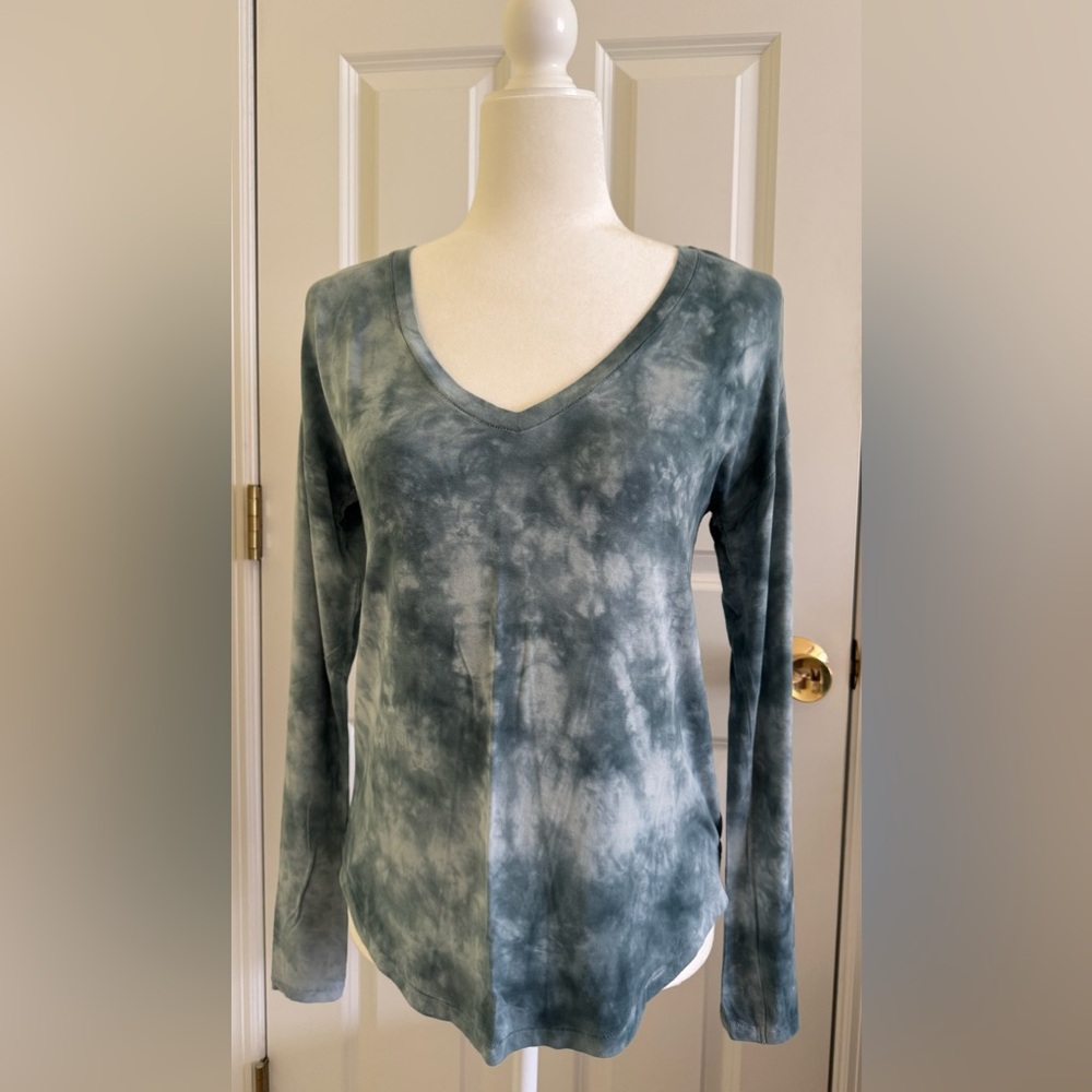 American Eagle Outfitters Teal Blue Tie-Dye Long Sleeve Top